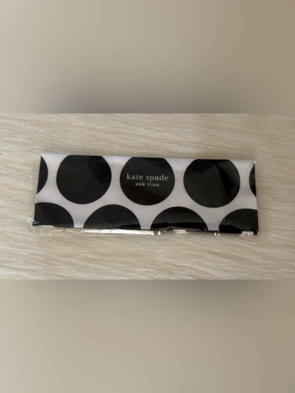 New Kate Spade Polka Dot Microfiber Cleaning Cloth